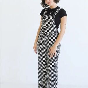 Whimsical baby cord overalls in black /cream
